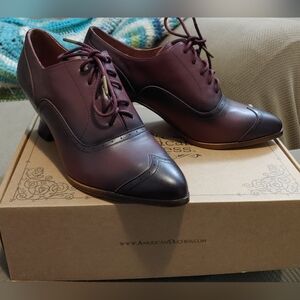 American Duchess size 8 Cherry Londoner Edwardian Oxford